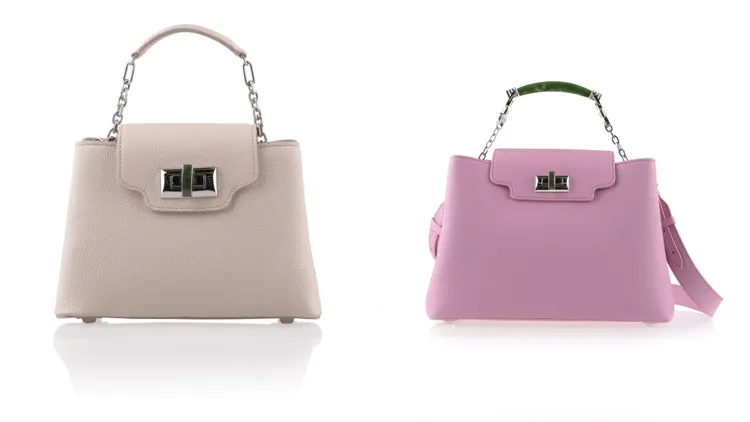玉轉鎖提包（左圖）1萬5840元、玉鐲提包（右圖）2萬940元。品牌提供