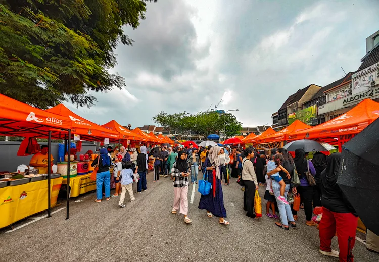 「敦依斯邁花園(TTDI)」齋戒月市集。田欣雲攝影