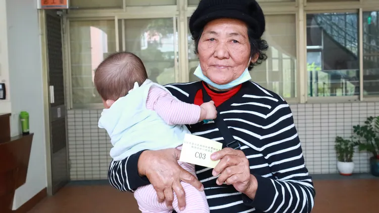 阿嬤來考證。原民會提供