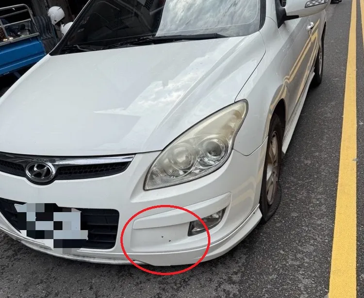 警方朝張嫌車子連開3槍。民眾提供