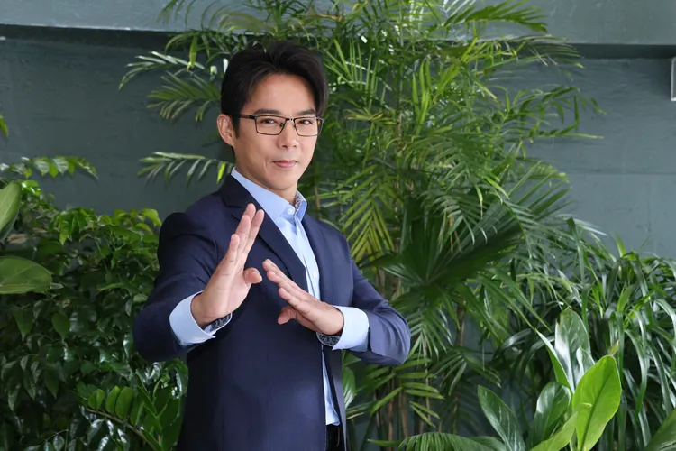 陳子強10年後再飾演同一個角色。莊宗達攝