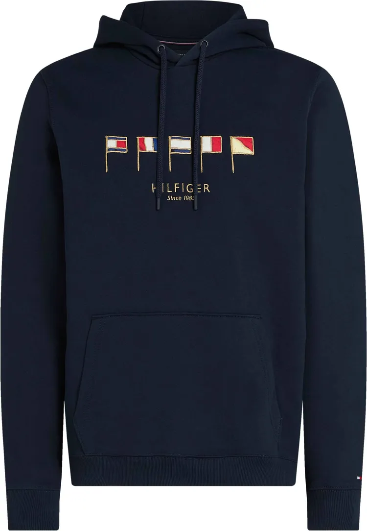 TOMMY HILFIGER HILFIGER 旗幟帽T，6180元。品牌提供