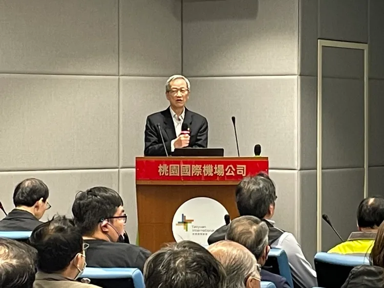 第三航站區旅客運輸系統工程說明會，由桃機副總經理孫宏彬主持。桃機提供