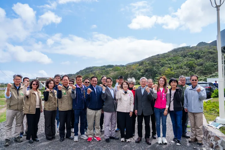 屏東縣長周春米感謝國科會及審查委員支持，表示屏東縣擁有發射火箭得天獨厚的地理優勢。縣府提供