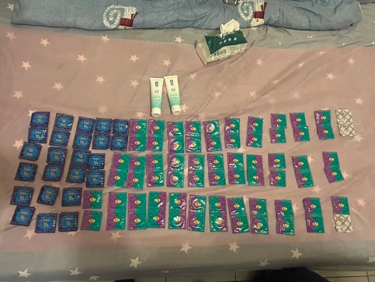 現場查扣證物。楊梅警分局提供