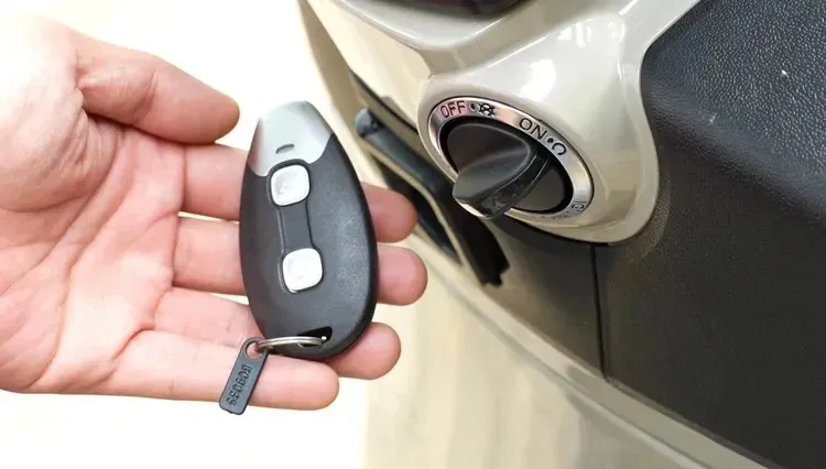 Keyless免鑰匙啟動系統為日常使用帶來更多便利性。黃天佑攝