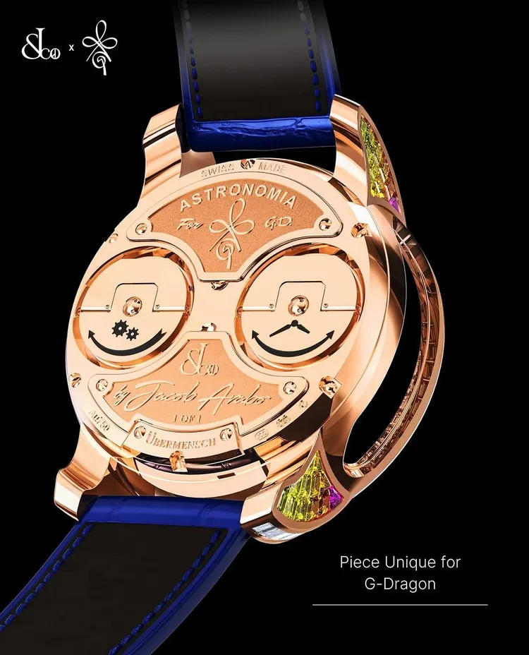 腕錶背面刻有「The World is Mine」、「Astronomia for GD」和「Übermensch」等字樣。翻攝GD IG