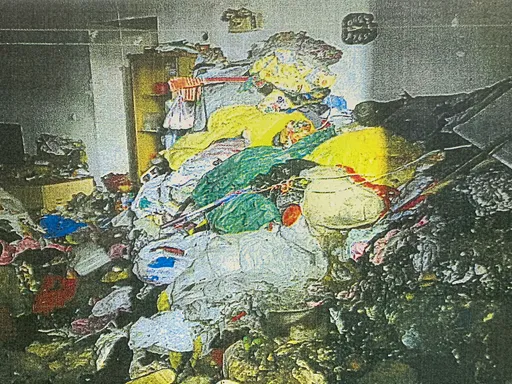 闖樓下鄰屋縱火　男被逮竟稱「是警察推我進去的」