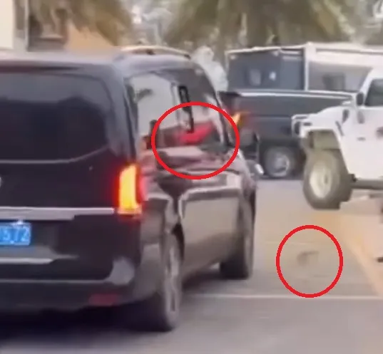 張頌文被拍到出手把粉絲的信丟出來。翻攝微博