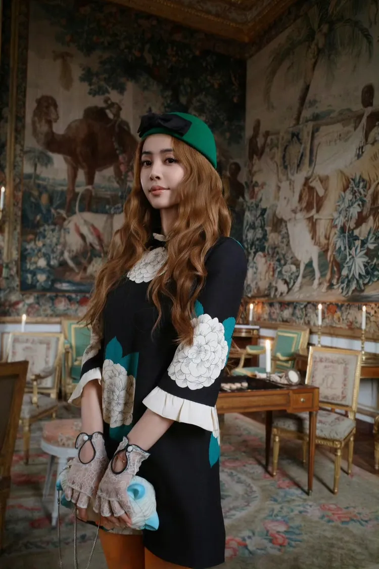 蔡依林二度以品牌全球代言人身份現身Valentino秀場。翻攝蔡依林工作室微博