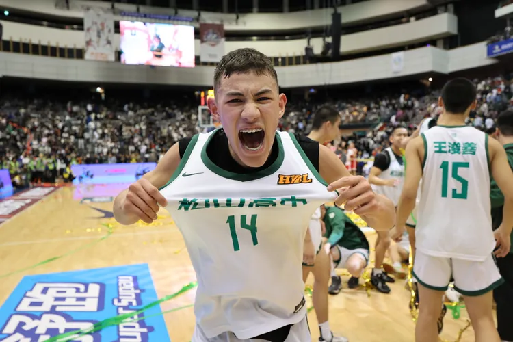 松山查傑。名衍行銷