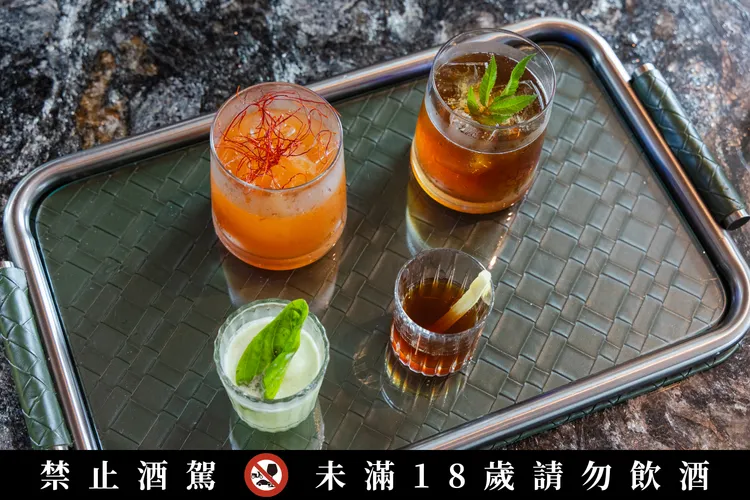 結合金門高粱、台中東泉辣椒醬的調酒喝到飽。饗賓集團提供