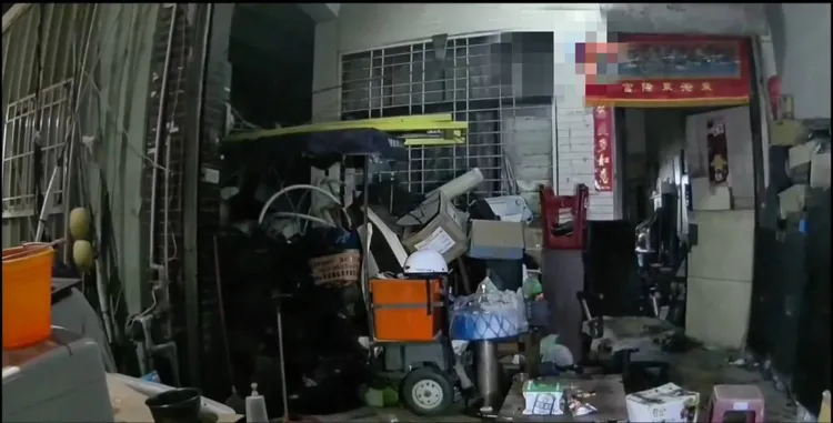 許女等人到蘇男家中飲酒，卻因口角殺人。翻攝畫面