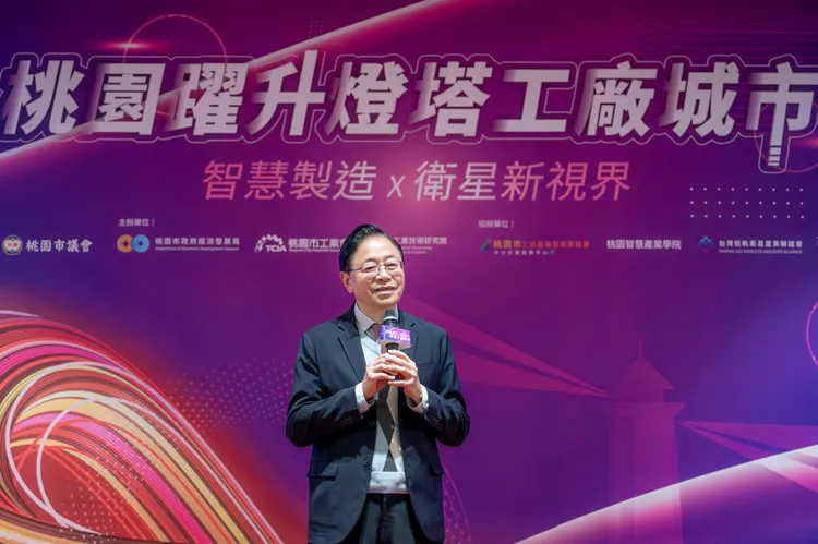 張善政全力推動企業升級。桃園市府提供