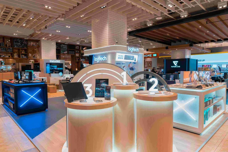 Logitech高雄漢神巨蛋旗艦館B1F盛大開幕，眾多好禮享不完。業者提供