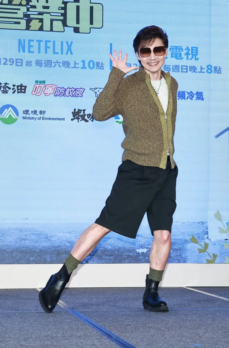 包偉銘加盟《嗨！營業中》擔任店長。攝影中心攝