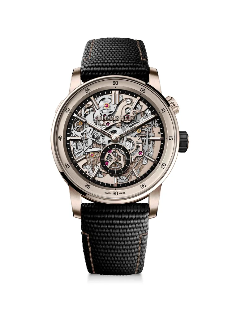 AP CODE 11.59大自鳴鐘樂超問錶，41mm，18K沙金錶殼，拋光藍寶石錶盤，黑色紋理橡膠塗層錶帶，2956手動上鍊機芯，動力儲存48小時，防水深度20米。品牌提供