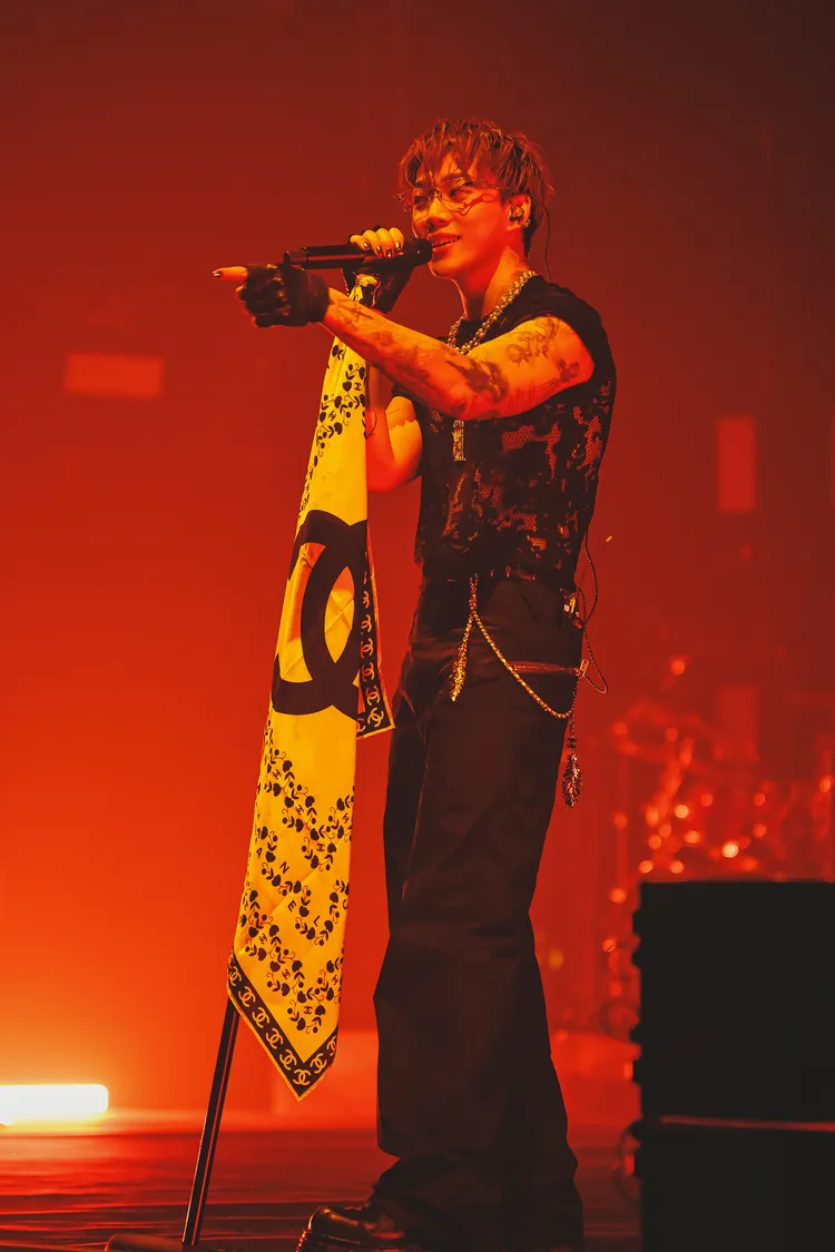 ØZI預告將推出性感R&B專輯。圖／寬宏藝術Ｘ華納音樂Ｘ奧曼音樂提供