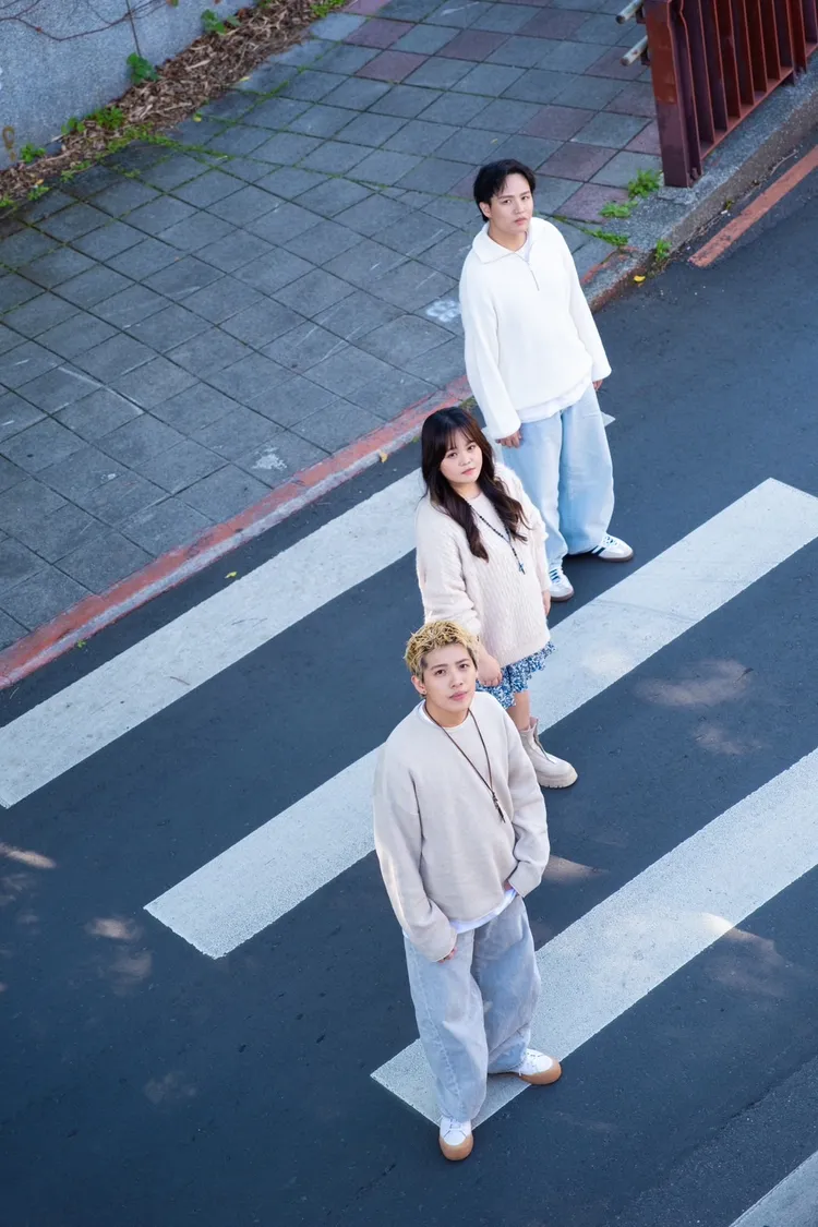 「OST 泰雅的後代」推出族語全新EP《最好的 Blaq bay qu...》。以馬內利音樂工作室提供