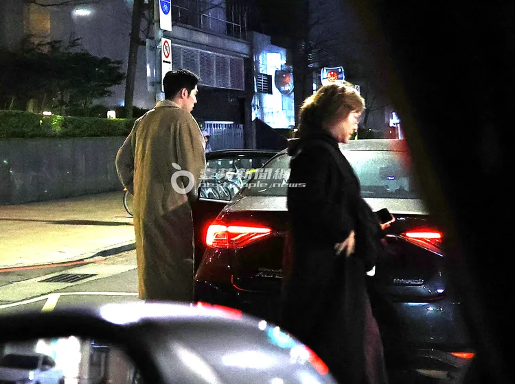 活動結束，詹懷雲搭乘多元計程車趕場。特勤中心攝