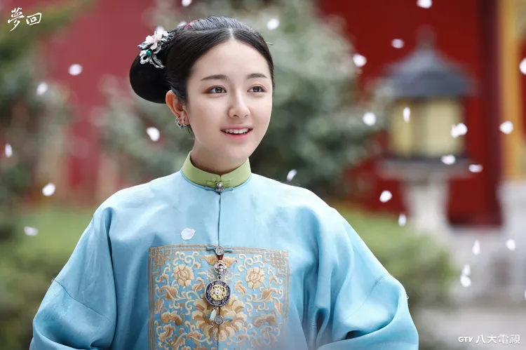 李蘭迪在《夢回》穿越到古代。八大提供