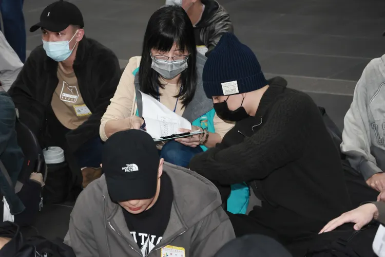 王大陸今入伍服替代役，壓線現身不發一語。彭欣偉攝