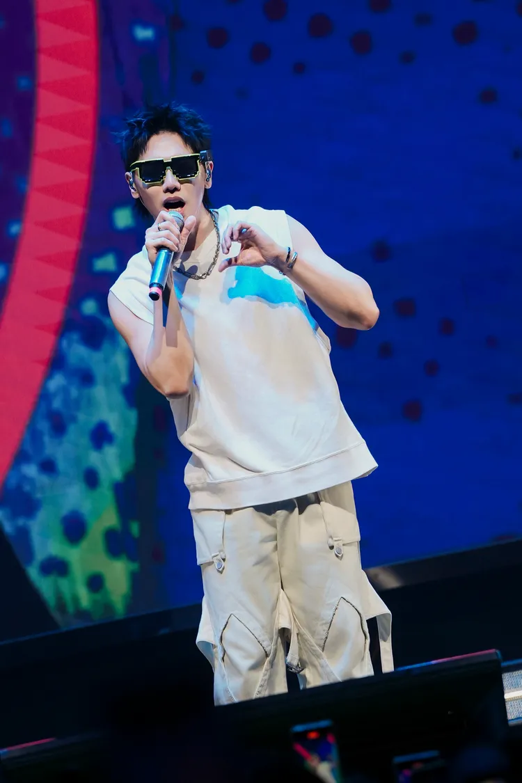 蔡旻佑推出新歌《喜歡你比說喜歡你更容易》。圖／人見人愛娛樂提供