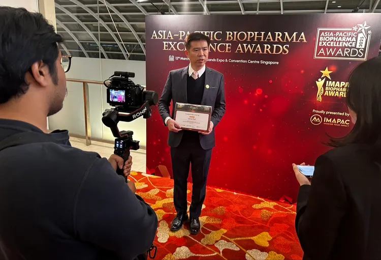 樂迦再生科技（股票代碼：6891）於3月12日榮獲新加坡「亞太生物製藥卓越獎」（Asia Pacific BioPharma Excellence Awards，簡稱ABEA）的「年度新興CDMO獎」。