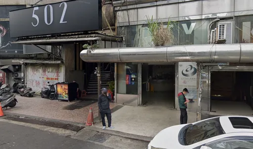 北市中山區女子不明原因墜樓 壓到大樓管理員!1死、1傷送醫