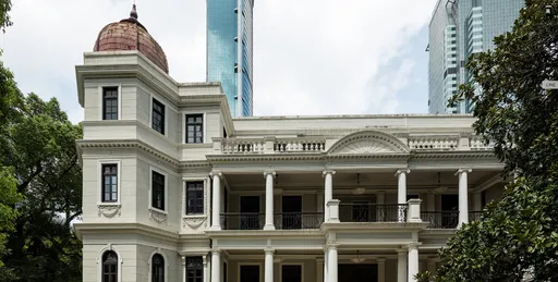 王家衛攜手PRADA開餐廳 上海榮宅「Mi Shang迷上」展對倒美學