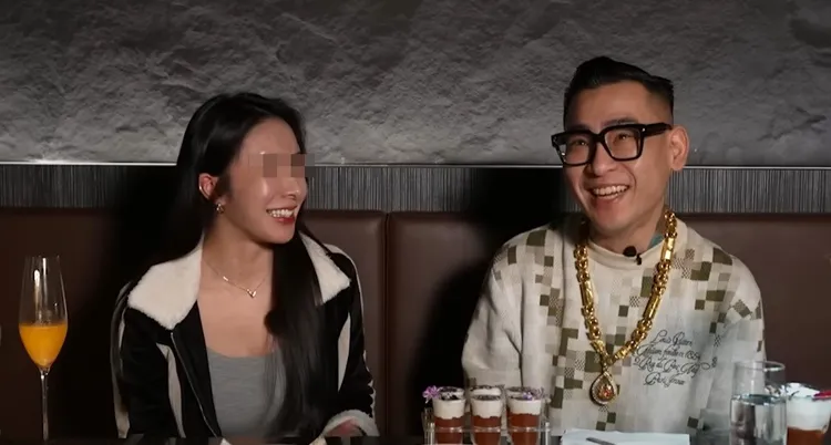 蹦闆訪問飯局妹Nico談工作情形。翻攝蹦闆YT