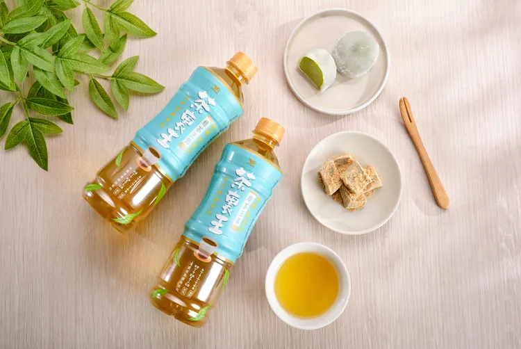 茶裏王新品100日本茶葉，無糖、無香料呈現真實日式茶風味。業者提供