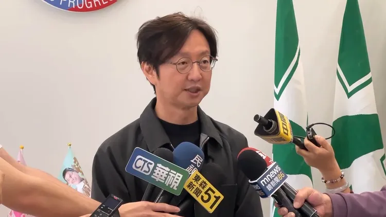 江肇國進一步受訪，要求羅廷瑋出面說清楚，不要躲在背後當小孬孬。民眾提供