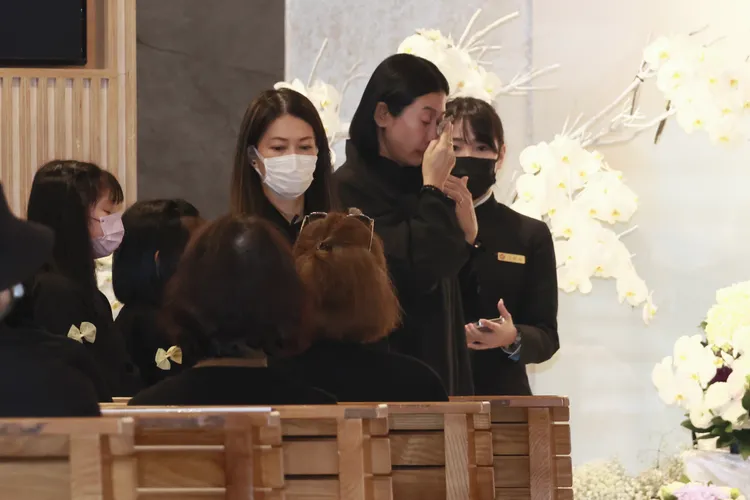 林利霏頻頻拭淚。彭欣偉攝影