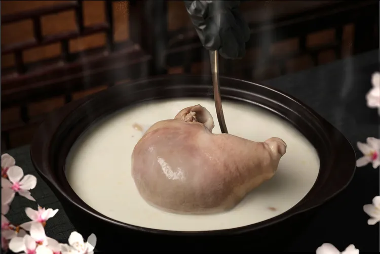 晶華軒春季菜單鳳凰投胎。業者提供