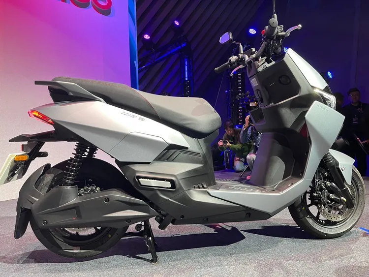 MiG 9搭載Ionex車系最強9kW馬達，輸出高達300牛頓米扭力，極致輕量化設計，車重僅109公斤，0-50km/h加速僅2.9秒。周奕豪攝