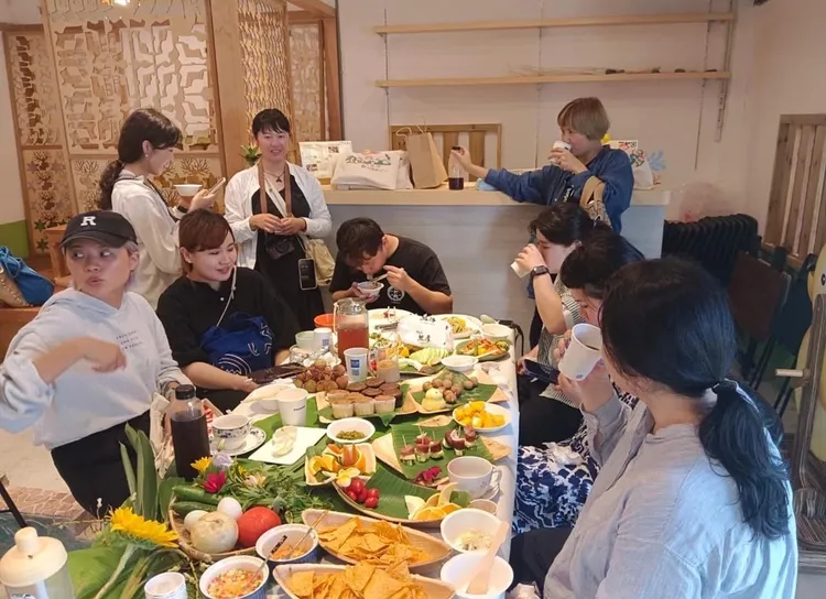 阿蓮崙港社區將古厝內部重新布置，推廣地方農產與文化體驗。都發局提供