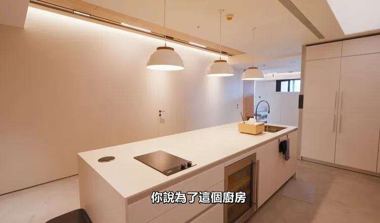 廚房。翻攝Joeman YT