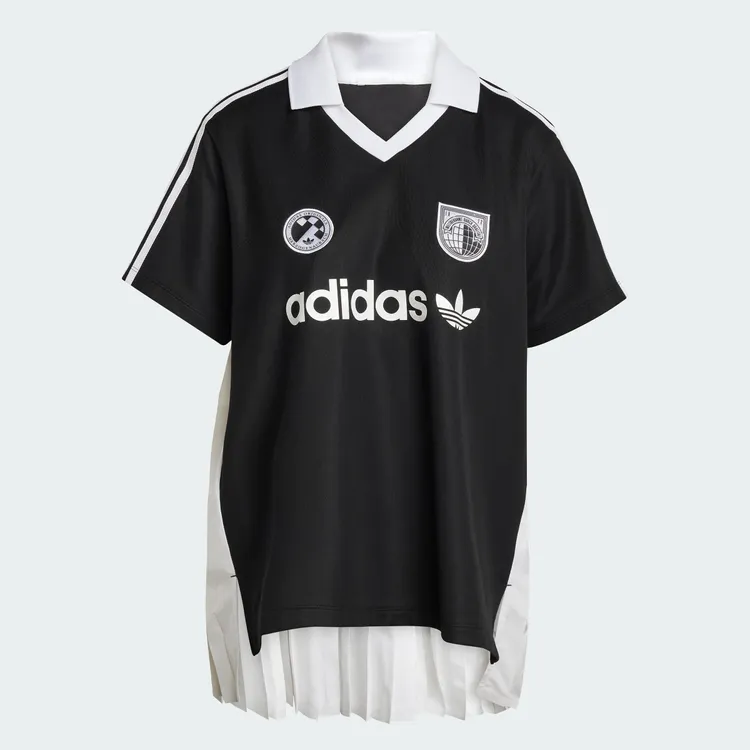 adidas Originals復古球衣拼接百褶紗裙，2690元。品牌提供