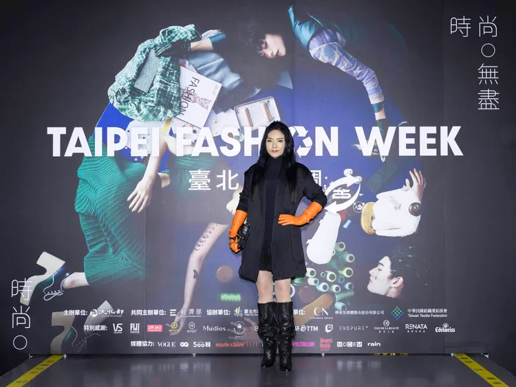 唐綺陽風格大轉變，以UUIN服裝曬出美腿。臺北時裝周提供