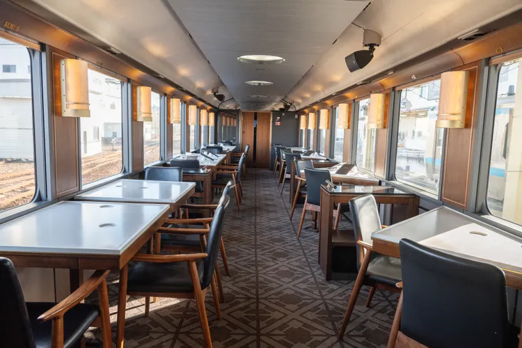 Emotion號列車設計元素融合了東北在地特色。S.H.攝