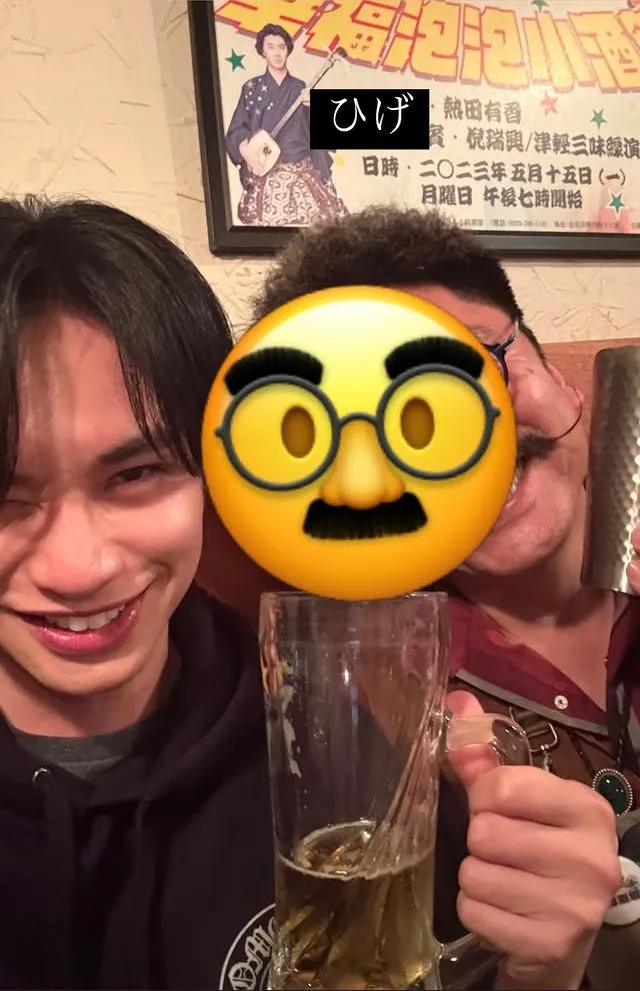 中島健人到北村豐晴的居酒屋開喝。翻攝中島健人IG