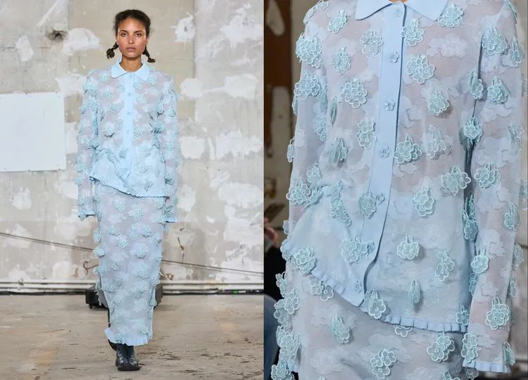 立體花卉刺繡為造型增添浪漫氣息。品牌提供