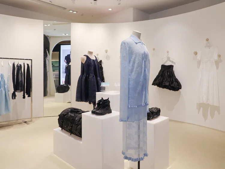 Cecilie Bahnsen在遠百信義A13開設期間限定店。品牌提供