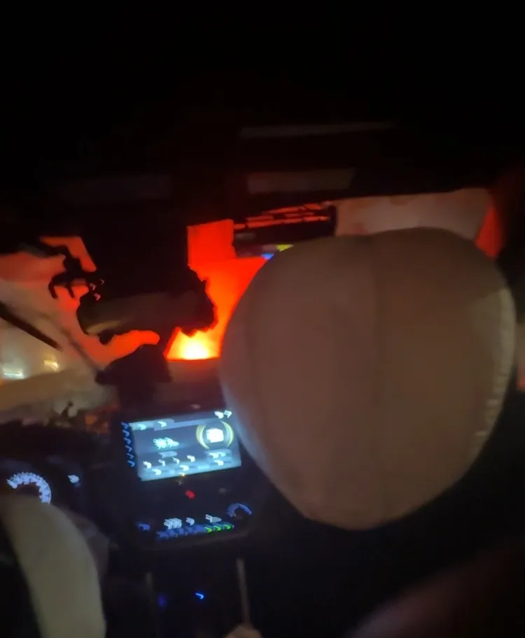 衝撞力量造成前座安全氣囊爆開。翻攝琳妲IG