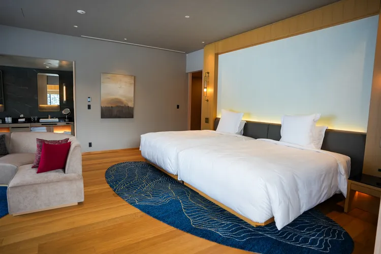 總套房內有兩張大床。田欣雲攝影