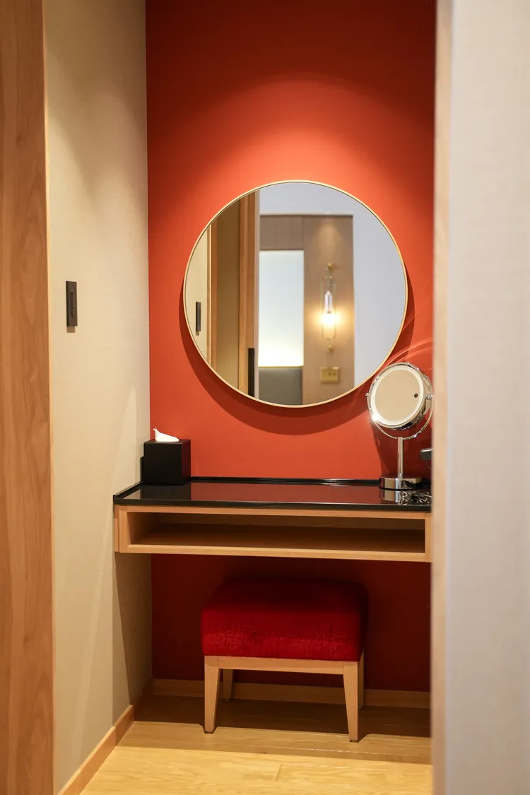 客房設計風格融合和洋之美。田欣雲攝影