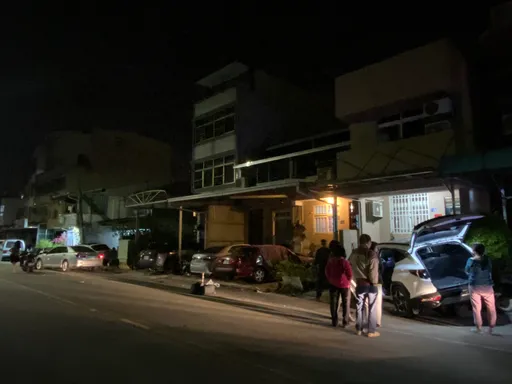 台中無照男酒駕遇警攔查狂飆逃逸 失控自撞路邊6車!車主氣炸