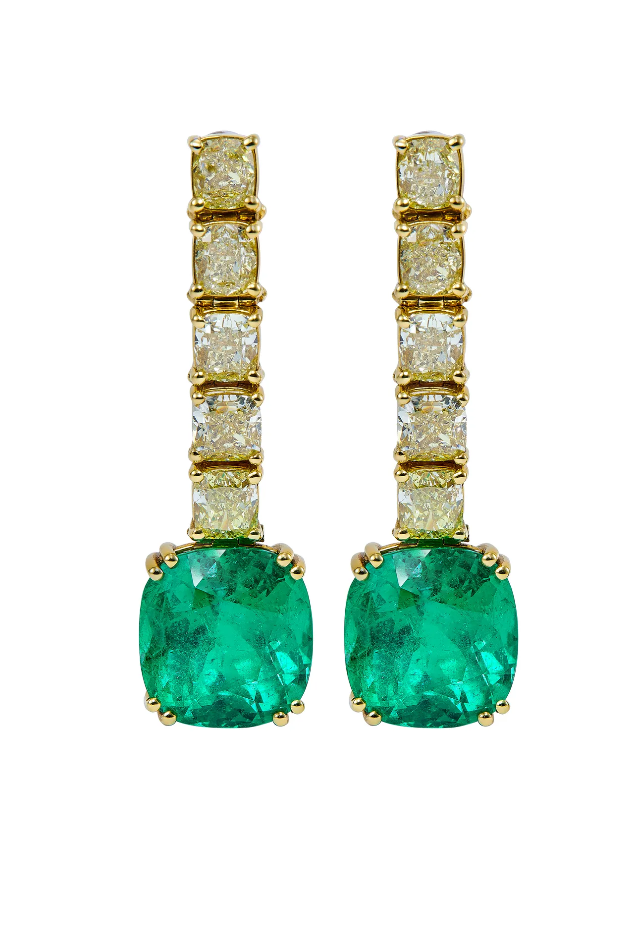 DAMIANI Absolute Special Classic絕對經典珍藏系列18K黃金祖母綠與黃鑽耳環,1294萬元。品牌提供