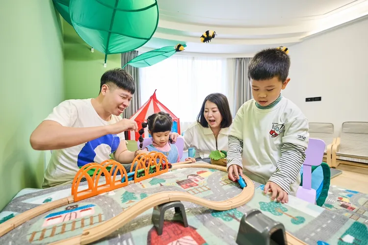 「福容徠旅中壢」打造充滿童趣的兒童遊戲室，親子同樂，創造美好時光。業者提供